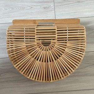 Large arc bamboo purse